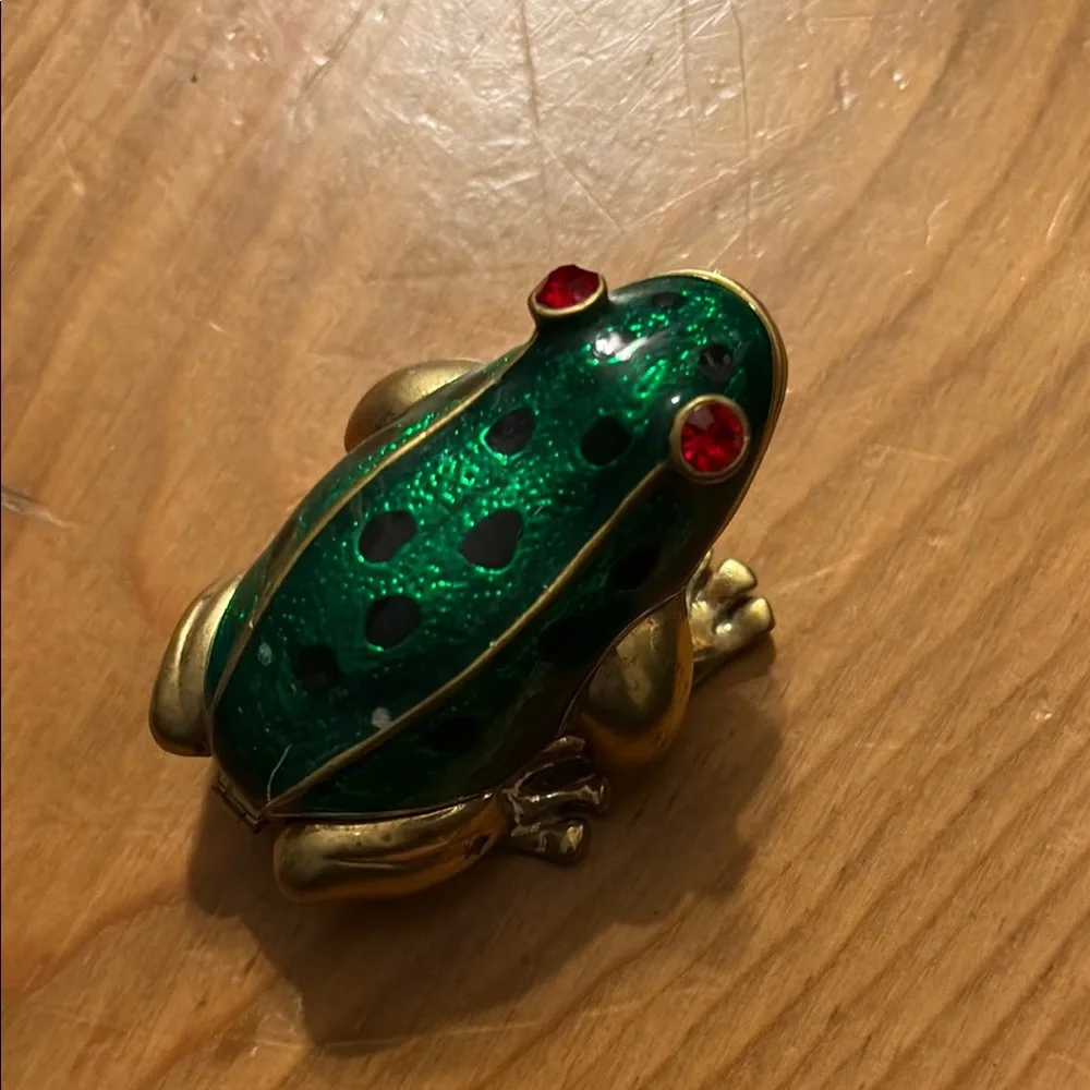 Gold Frog Trinket Box Jeweled Eyes 🐸